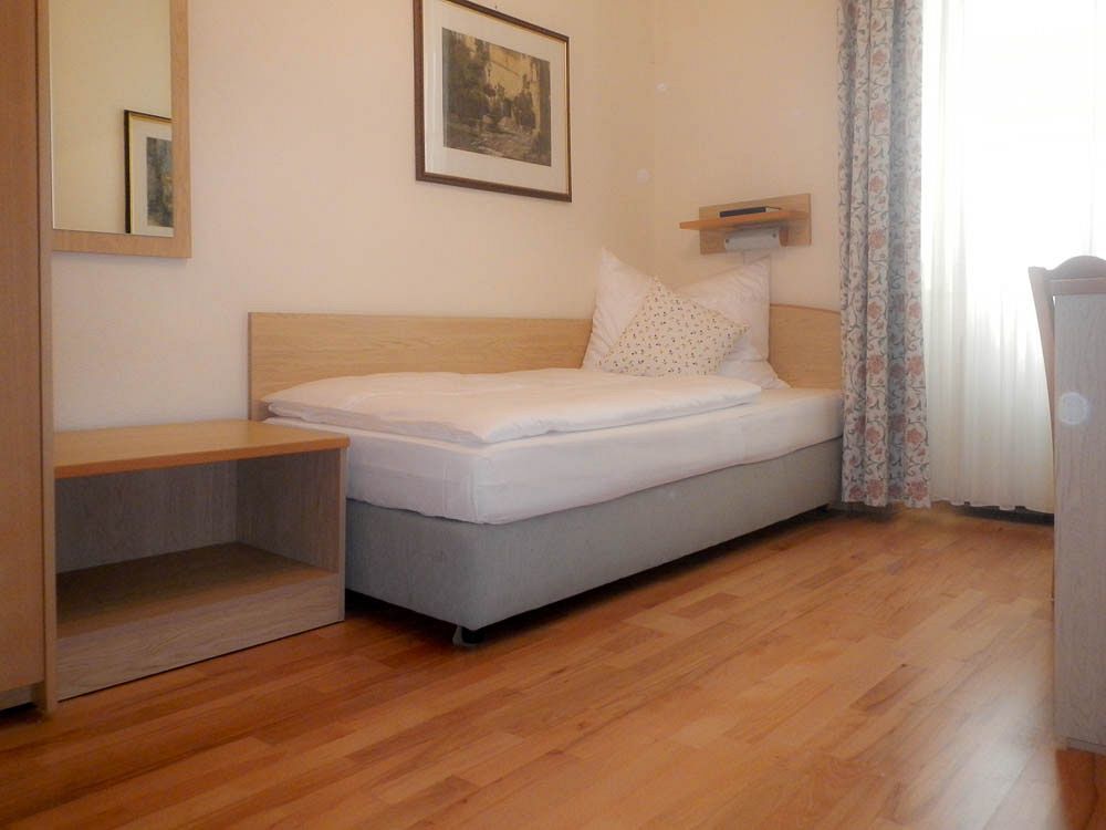 Graf Stadion Hotel Wien